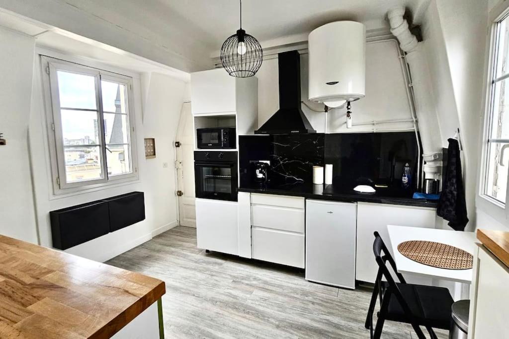 Appartement Vue Tour Eiffel Ligne 14 A Cote De Paris Gentilly Kültér fotó