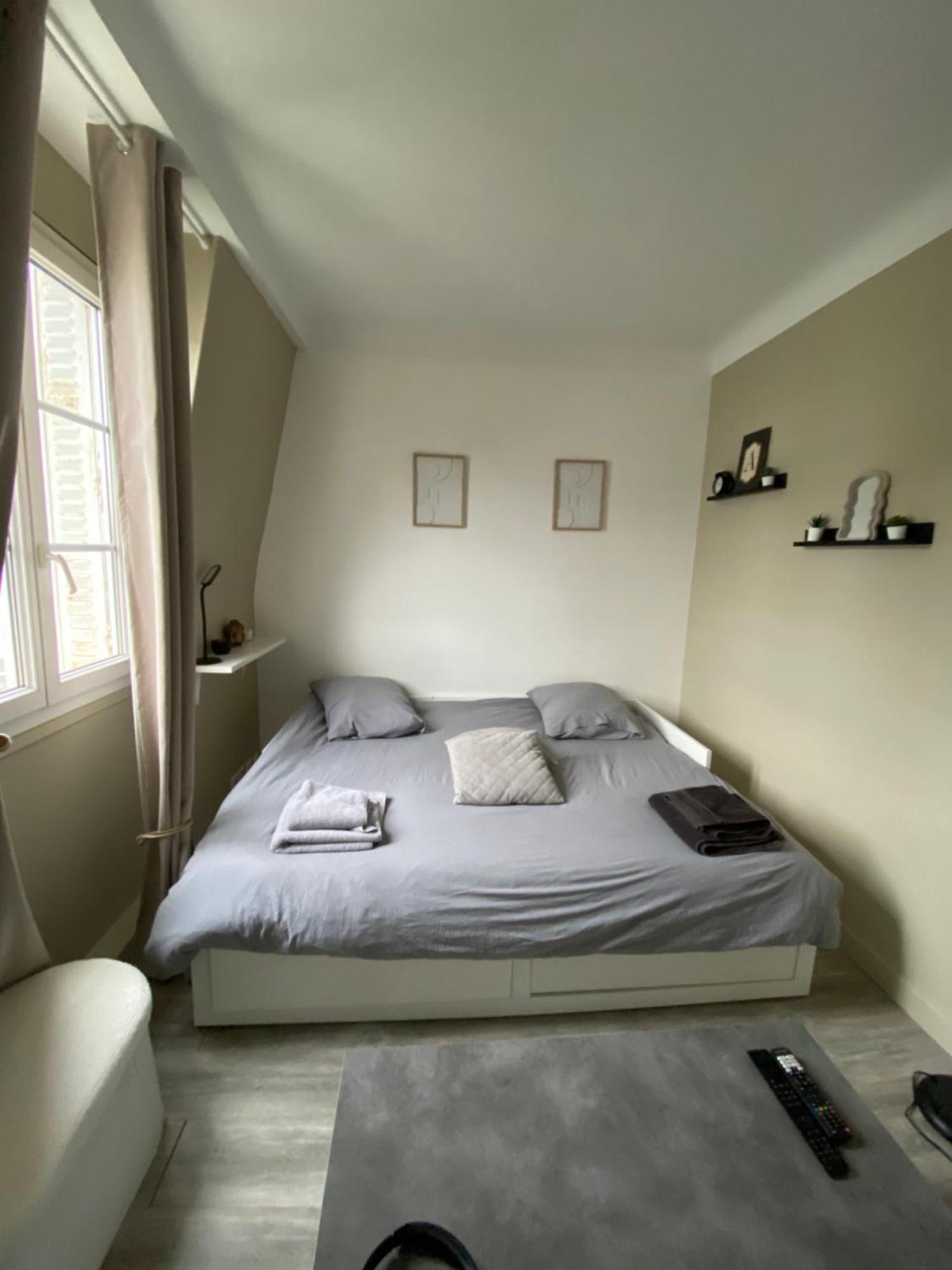 Appartement Vue Tour Eiffel Ligne 14 A Cote De Paris Gentilly Kültér fotó